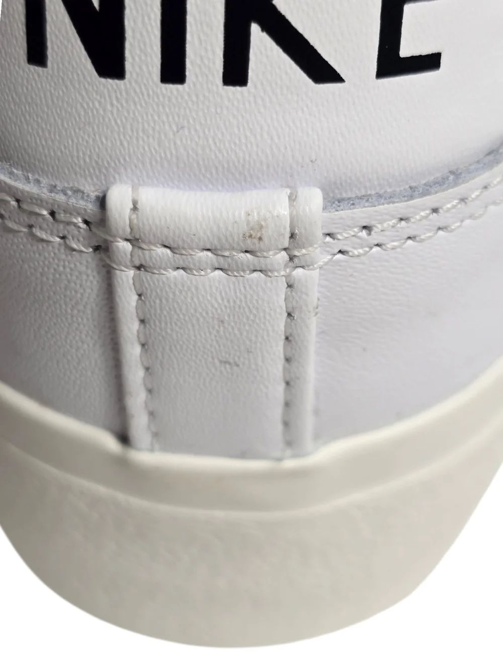 Nike Blazer Low Platform Women's 7 White Black Sail DJ0292-101 Sneakers USED
